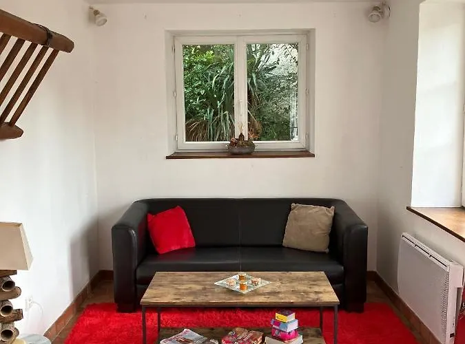 La Petite Maison De La Vallee