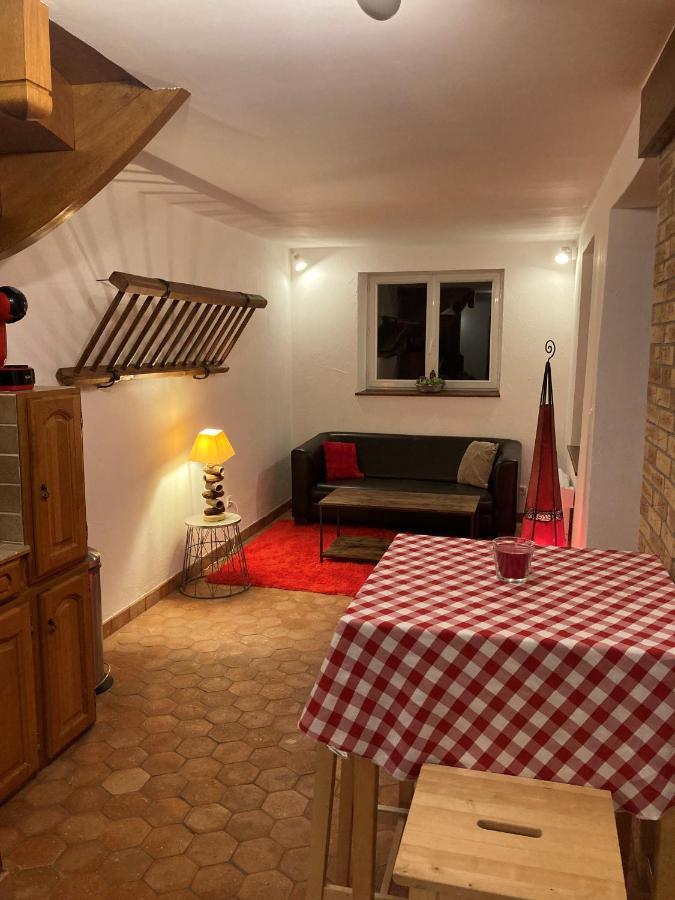 La Petite Maison De La Vallee Holiday home Bazainville